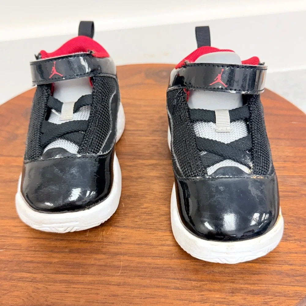 Jordan Max Aura 2‎ Toddler sneakers
